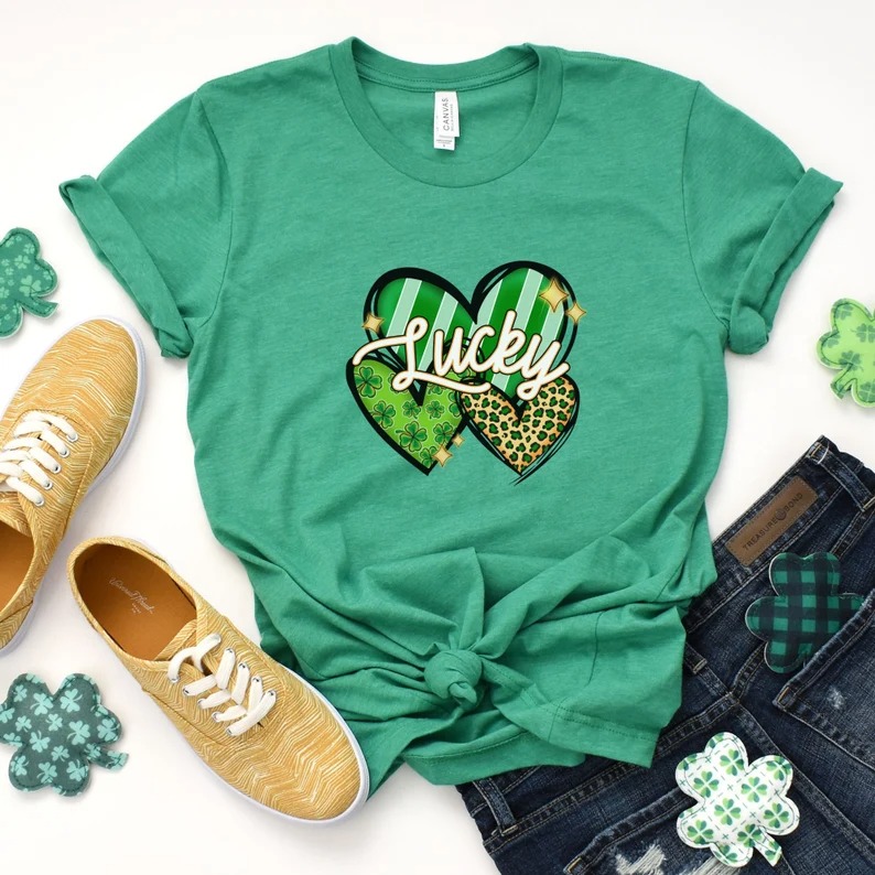 St Patricks Day Shirt for Women Saint Patrick’s Shamrock Shirts Feeling Lucky Clover Irish Shirt
